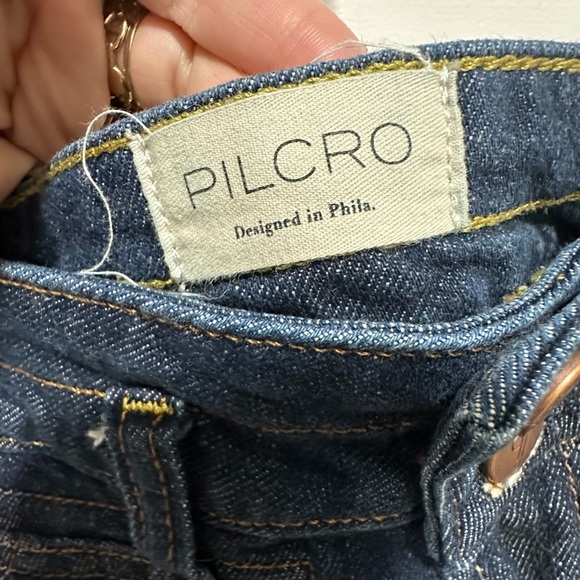 Anthropologie Pilcro The Wanderer Relaxed Fit Mid Rise Blue Denim Jeans Size 24 - Picture 2 of 5